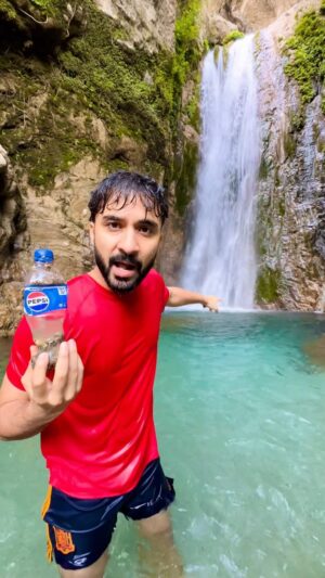 Raghav Juyal Instagram - 🤬😡🤬 broken beer bottles , plastic bottles , we need pollution police in Dehradun now it’s enough