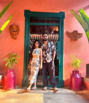 Ragini Prajwal Instagram - Counting down to our next embrace! Come back soon i say!🥰
.
#justPRAGthings
