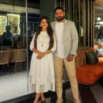 Ragini Prajwal Instagram - Good vibes, long talks & a whole lot of smiles!❤️🧿 . #sozoskyline