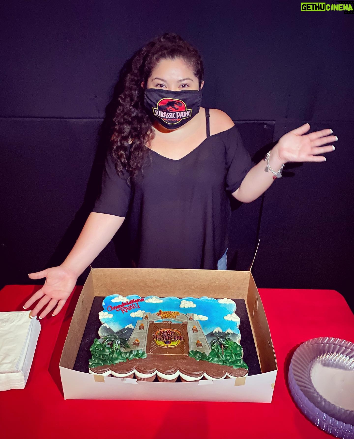 Raini Rodriguez Instagram - I have the best family ever 😭 They surprised me by renting out a private theater to screen the last 4 episodes of Jurassic World: Camp Cretaceous. & if you have seen the show...then you know how awesome it must’ve been to see all of the action, (& those cliffhangers) on the big screen 🦖💛 Thank you @steffanybowling for my themed cupcakes🦕 They were so delicious! • • • #JurassicWorld #CampCretaceous #Netflix #PeaceLoveAndCakes