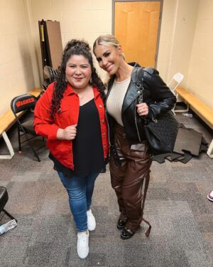 Raini Rodriguez Instagram - Let’s get ready to rumble!
•
•
Thank you @wwe for an amazing weekend💜
