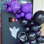 Raini Rodriguez Instagram – @fancypicnics came through with another beautiful quarantine picnic for the family…Halloween edition🎃 love making these memories with my family 👻💛

🧺: @fancypicnics 
🎈: @mr.balloonstudio 
💐: @rldesignhtx