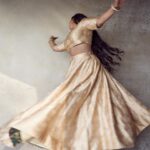 Raja Kumari Instagram – ΰ°Άΰ±ΰ°΅ΰ±ΰ°€
in custom @raw_mango
Styled by @tryagaintoobad @styled_by_meera
Glam @riyasheth.makeuphair @helena_hair_stylist
Shot by @trishasarang