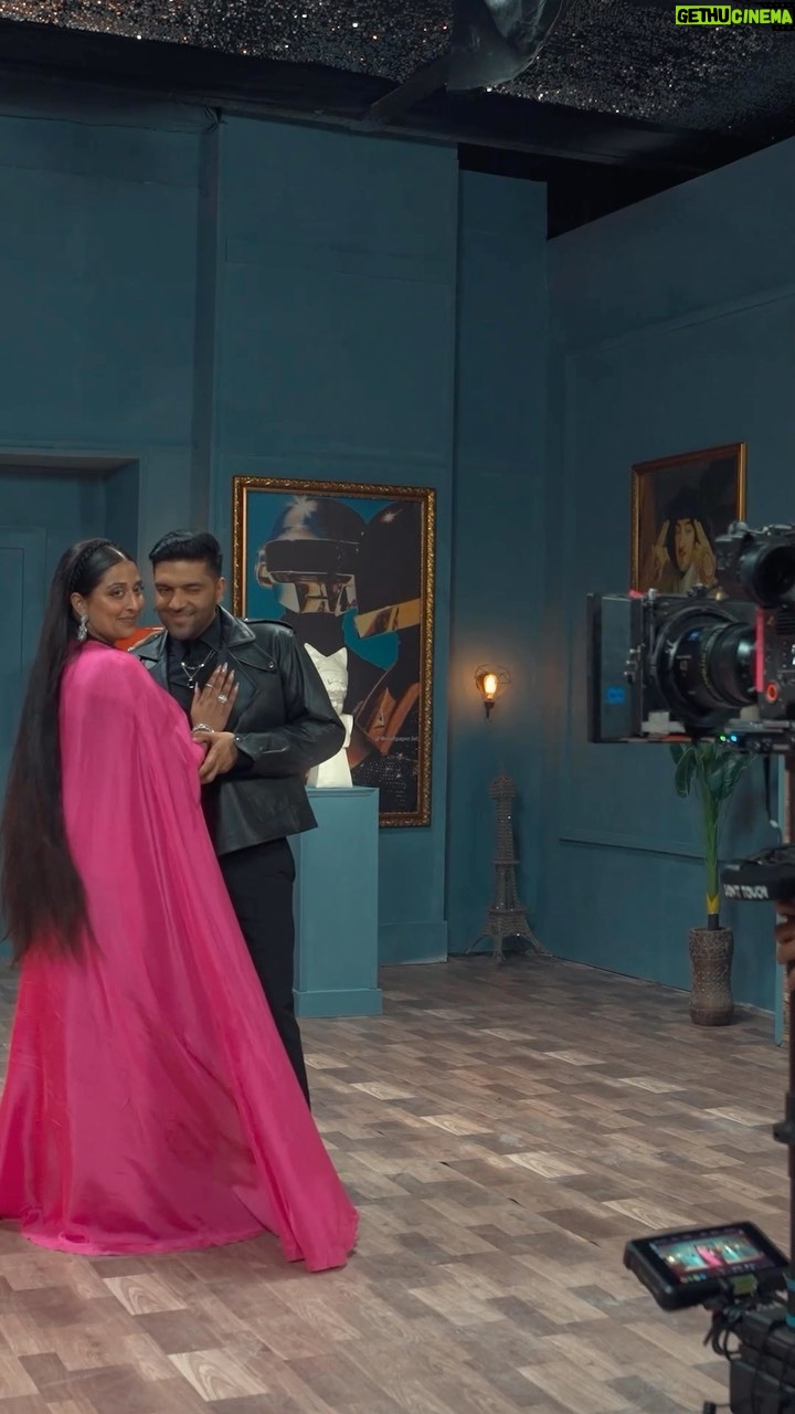 Raja Kumari Instagram - 1 MORE DAYπ§Ώππ½β€οΈβπ₯ IN LOVE @gururandhawa MAY 9 11AM IST @tseries.official @jslsingh @karan.dope Styled by @tryagaintoobad @styled_by_meera π Team Kumari Glam @riyasheth.makeuphair @helena_hair_stylist @_chehakkkk_ @sanjanakamra