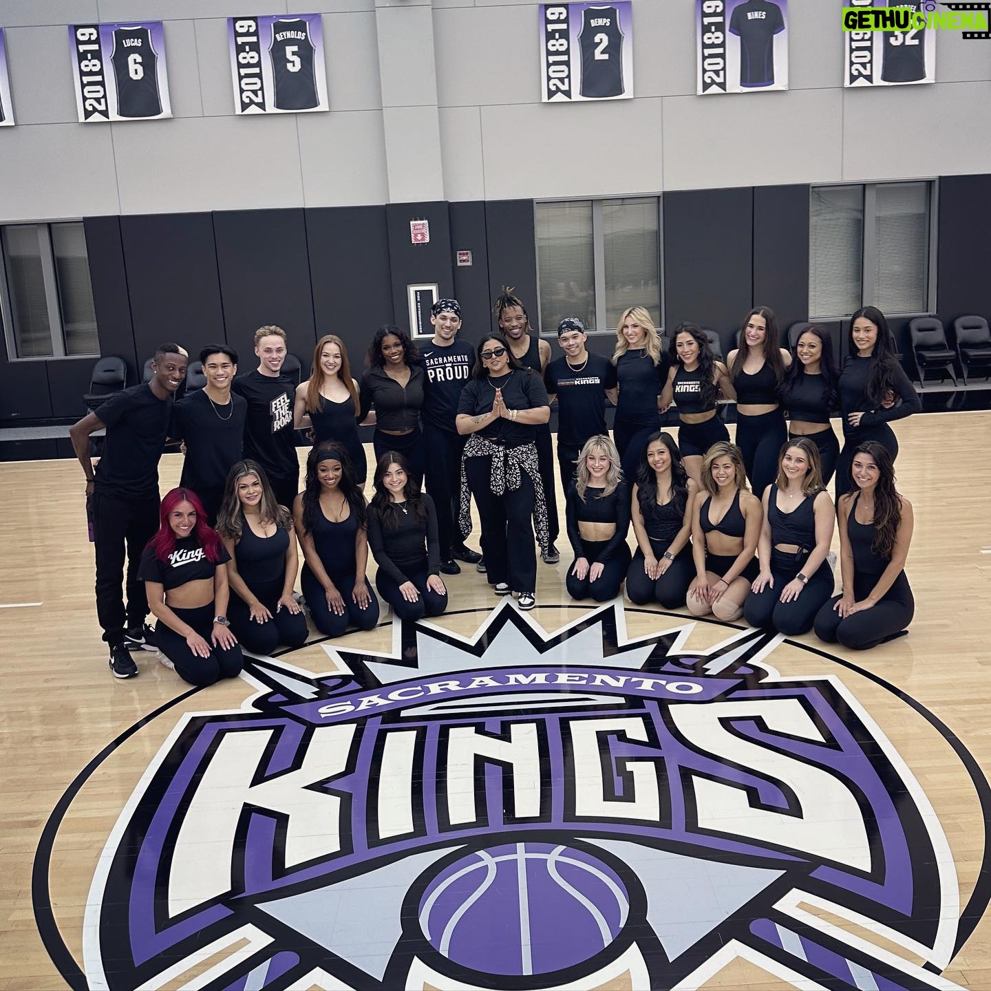 Raja Kumari Instagram - Performing @nba halftime show tomorrow with @sacramentokingsdanceteam 😎 Wish me luck!