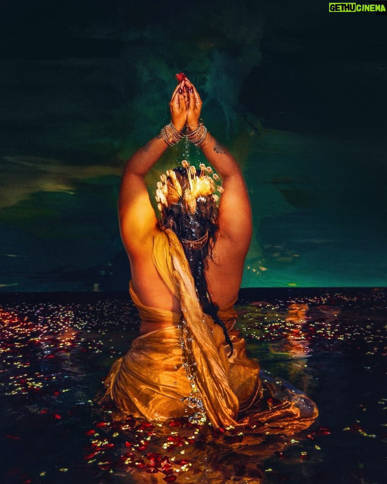 Raja Kumari Instagram - Gold … Water…. Flowers …. & the RAJAKUMARI …. Shoot diary … Styled by the super maddest and crazy @tryagaintoobad . . . . #colours #water #photoshoot #love #camera #music #artist #instagood #paintings #therajakumari #tejasnerurkarr