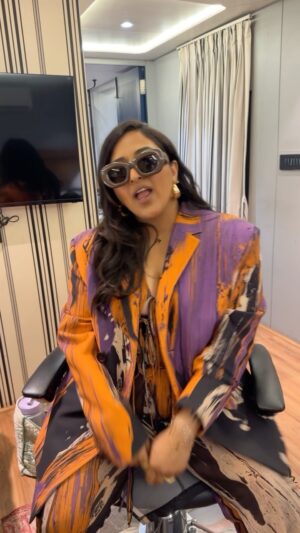 Raja Kumari Instagram - Ki hogaya ve Jatta ki hogaya 😘
Keep making your reels ❤️‍🔥
IN LOVE @gururandhawa @jslsingh @harmfranklin @tseries.official

Wearing @dhruvkapoor
