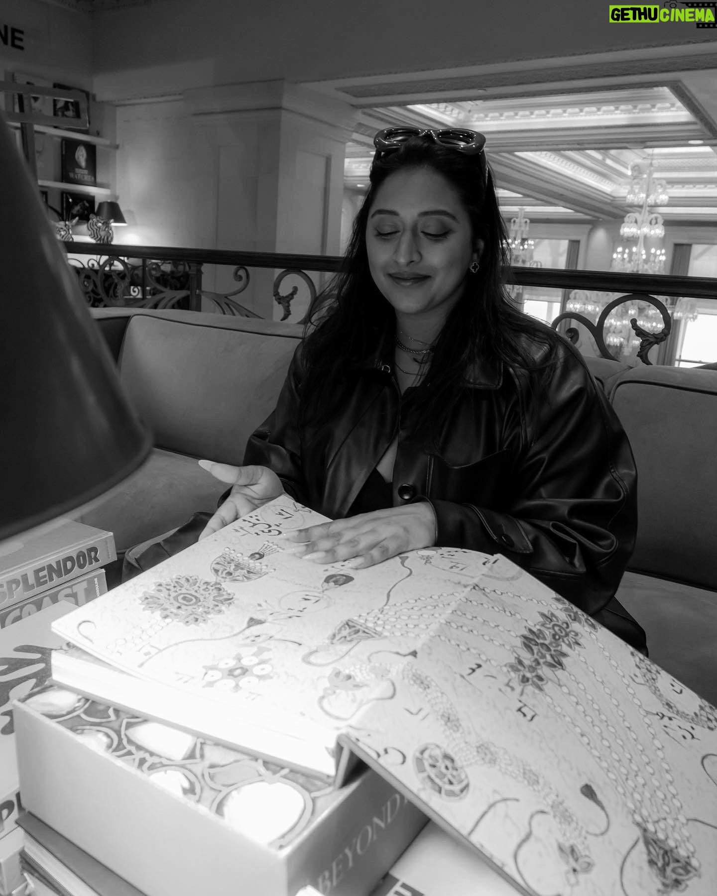 Raja Kumari - 56.3K Likes - Vibe meri wargi tennu kitte labni 🌃🚀
📸 @peterkoloff