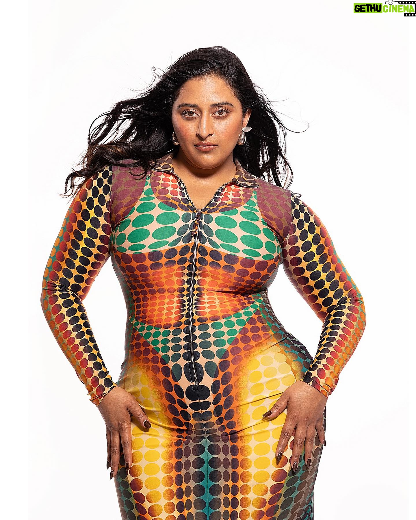 Raja Kumari - 47.1K Likes - 🎶flyer than your ex or your next
that you’re trynna edit 🎶
Wearing @jeanpaulgaultier
Drop a 🍭 if you are ready for new music!
Styled by @tryagaintoobad @styled_by_meera
Glam @riyasheth.makeuphair @helena_hair_stylist
Shot by @dinesh_ahuja
❤️ @hybridhues