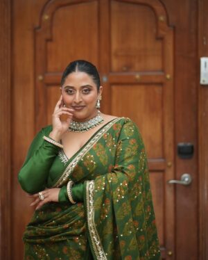 Raja Kumari Instagram - Spent a beautiful weekend at the @theleelapalace_jaipur with @anitadongre 🐘

Styled by @tryagaintoobad @styled_by_meera 
Jewels by @anayah_jewellery @spiffypublicrelations 
Shoes @fizzygoblet @elevate_promotions 

#BeKindRewild #AnitaDongreRewild