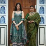 Raja Kumari Instagram - Spent a beautiful weekend at the @theleelapalace_jaipur with @anitadongre 🐘 Styled by @tryagaintoobad @styled_by_meera Jewels by @anayah_jewellery @spiffypublicrelations Shoes @fizzygoblet @elevate_promotions #BeKindRewild #AnitaDongreRewild
