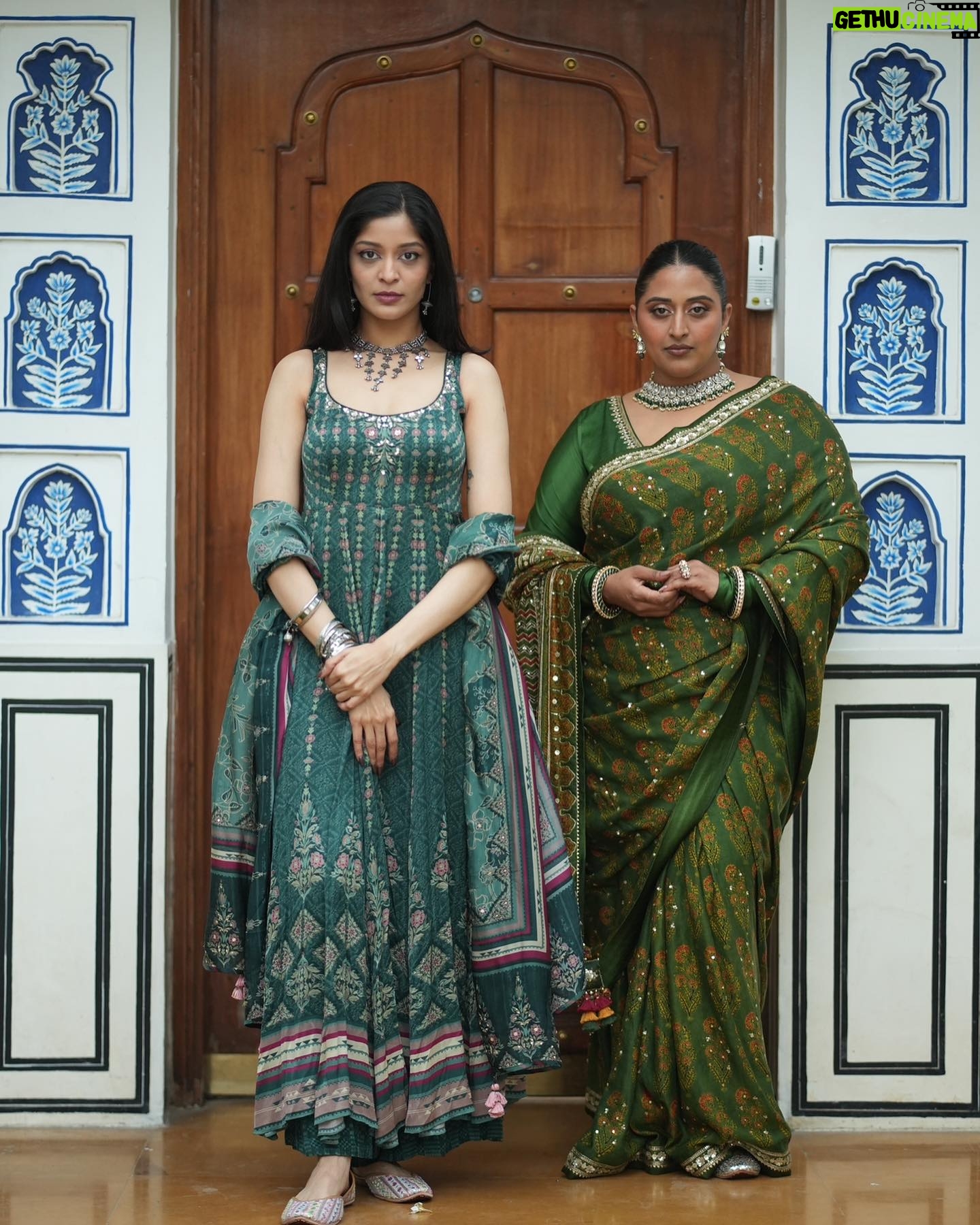 Raja Kumari - 49.8K Likes - Spent a beautiful weekend at the @theleelapalace_jaipur with @anitadongre 🐘
Styled by @tryagaintoobad @styled_by_meera
Jewels by @anayah_jewellery @spiffypublicrelations
Shoes @fizzygoblet @elevate_promotions
#BeKindRewild #AnitaDongreRewild