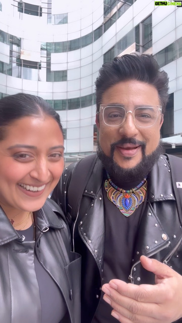 Raja Kumari Instagram - @bobbyfricton certified! @bbcasiannetwork IN LOVE @gururandhawa ❤️🔥 out now @tseries.official @jslsingh @harmfranklin