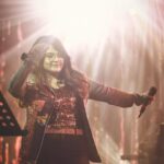 Rakshita Suresh Instagram - Takin’ off. 🚀 Thank you, Bengaluru! 🔥 📸 @zero2lifemedia 🧥 @styl_chennai team @dnsdyl @shakeer_mohamed_ @ashishpainoli @btosproductions @joshuaashishh @osigomango @joshuagopalofficial @sumukhhhhh @anandmurali98 @master.fader #MFDAK #RakshitaSureshLive ⭐️🫶🏼🎤🧿