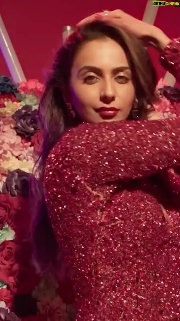Rakul Preet Singh Instagram - I hope you always dance to the music in your life and enjoy every moment of it โจ๐๐ป๐งก #HappyInternationalDanceDay