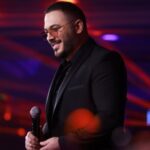 Ramy Ayash Instagram – A sea of beautiful souls creating a vibe of love and care. 💫 The crowd’s warmth made it a night to remember. #UnforgettableConcert” #Syria #ramyayach 

بحر من الأرواح الجميلة التي خلقت لي أجواء من الحب والرعاية. 💫 دفء الجمهور جعلها ليلة لا تُنسى.  #حفلة لا تنسى” #سورية 
#رامي_عياش