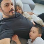 Ramy Ayash Instagram - مش عم اتجرأ اتحرك من نص ساعة 🤣🤪💙🩷