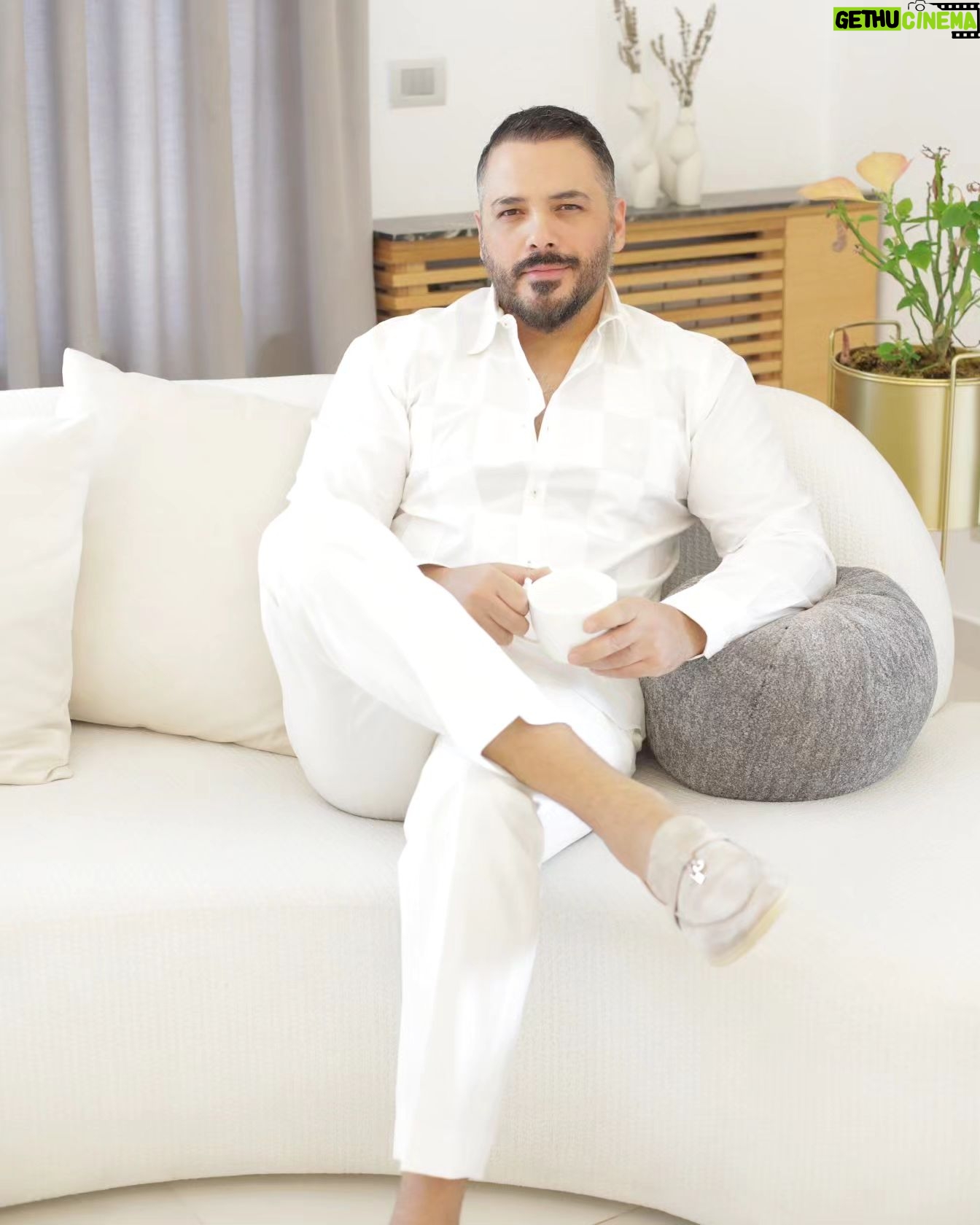 Ramy Ayash - 45.2K Likes - Dalida giving a melody to my life 🤍
@dalidaayach
#ramyayach #رامي_عياش