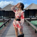 Rana Raeis Instagram - Elegance is when the inside is as beautiful as the outside ,it’s not about being noticed , it’s about being remembered 🦋 Adventure by @maldives_360