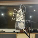 Raquel Bigorra Instagram – Seguimos disfrutando cada segundo de esta última etapa de mi nuevo álbum. Traemos 15 canciones. Aquí estamos en el estudio del maestro Aneiro Taño. Llevaba años soñando con este momento de poder trabajar con Aneiro ¡ Solo Dios sabe cuánto ! No habíamos podido agarrarlo jajjaja ( Siempre está a full ) Lleva un par de meses trabajando en los toques finales 😇 Hoy estamos grabando algunas voces que me faltaban de la canción con @franciscopanchocespedes Escuchar a Pancho en vivo, es una maravilla, en el estudio también. 😍Aquí andamos trabajando en “ Año Bisiesto “ ( curita ) muero por soltarla yaaaa…. 
Un cachito en las stories ¿ Va ?