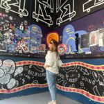 Raquel Bigorra Instagram - Hoy fui a inscribir mis canciones nuevas a INDAUTOR y nos dimos vuelo caminando en la Roma. Amo esta ciudad como una loca. Soy fan de cada rincón. Tomar un cafecito en cualquier esquina, es un regalo. Y más con mi amorcito 😍 Conste que no les compartí antes mi mañana porque se cayó todooooo. Pero mientras no caiga el ánimo, que se caiga lo que se tenga que caer 👠👠👠Les deseo bonito martes 😍