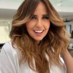 Raquel Bigorra Instagram – Estamos caminando por nuevos caminos, 
.
.

#hairstyle #hairideas #hairgoals #hairstyles #hairfashion #hairlove #hairtransformation #hairtrends #hairtrends #helloreels #melenasdeleon #hairmexico #alexarizmendy #extensions #peinado #fails #pride #pridemonth #transformation #peinados #viral #viralreels #viralvideos #hack #superhack #viralhack #hairextensions