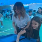 Raquel Bigorra Instagram – Que bello día para compartirlo juntas. Te amo tanto mi @rafaellagavira No hay duda de que eres tú mi regalito sagrado. La que honra a mis ancestros y mucho más. Gracias mi chiquitica por elegirme como tu mamá. ¡ Feliz días de las madres a todas ! Espero sigan festejando 👠  Hoy he estado muy muy consentida y se siente tan bonito. Gracias mi amorcito y Rafi. Vámonos a las stories a ponernos al día 🌺