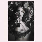 Raquel Pomplun Instagram - Creative flow with modelo: @rpomplun 🌟 Fotografía: @oscar.imagines Dirección: @diozadius #SonyA7Riv #sony70200f4