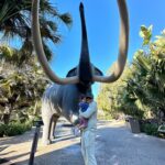 Raquel Pomplun Instagram - A zoological affair 😍 @sandiegozoo 💕 #home #zoo #SanDiego #SD #Pomplunation #RaquelPomplun #mom #daughter #dad #familytime #hubby #familia #fam #exploring #touristing #comfy #ootd #sweats #happy #memorymaking #Cali #SoCal