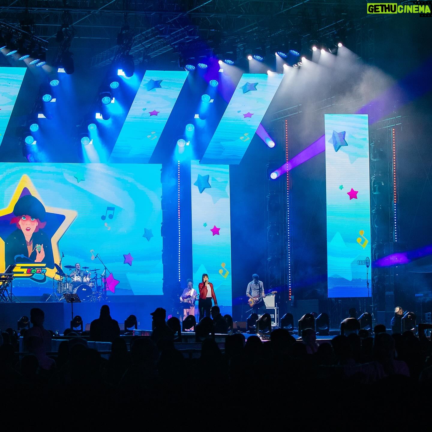 Rasha Rizk Instagram - A sneak peek of what went down at Rasha Rizk’s concert 🎤 Nostalgia, incredible vocals, and pure fun – the vibes were off the charts!✨ 8 days to go! Come enjoy the festival and don’t miss out on our upcoming concerts, get your tickets ticketmaster.ae 🎟 #MOTNFestival #inabudhabi إليكم لقطات من حفلة رشا رزق التي أعادتنا إلى أيام الطفولة وأجمل ذكريات العمر بأدائها المذهل وصوتها العذب! باقي ٨ أيام، لا تفوتوا فرصة حضور حفلاتنا والإستمتاع بالمهرجان، احصلوا على تذاكركم الآن ticketmaster.ae 🎟 #مهرجان_أم_الإمارات #في_أبوظبي