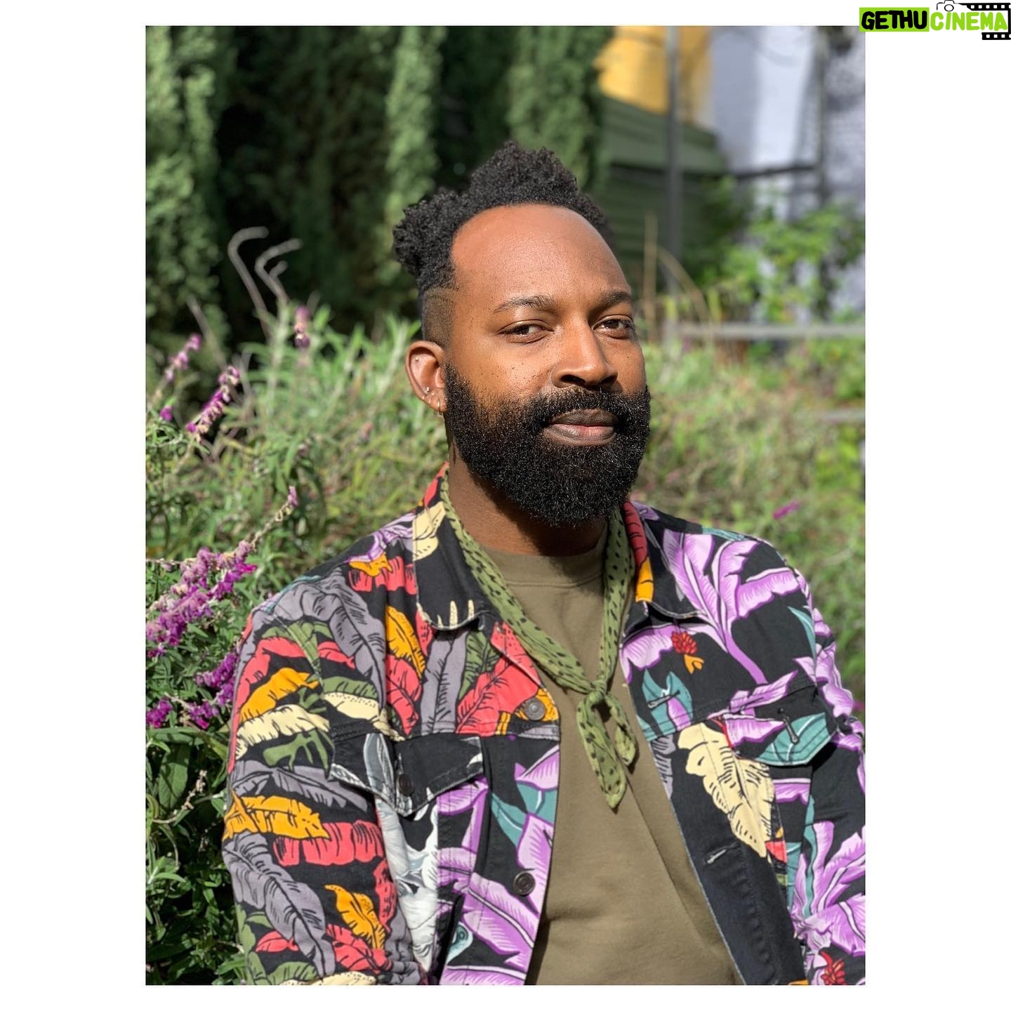 Rashida Jones - 53.6K Likes - From the minute I met
@bloomandplume, I knew I wanted him in my life. He is funny, curious, deep, artistic and a great communicator. And we have so much FUN. And finally the world gets to partake in it all! #Centerpiece on @quibi NOW