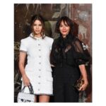 Rashida Jones Instagram - Merci to @chanelofficial and congratulations to @virginieviard and #sofiacoppola for an absolutely gorgeous night in Paris with the little angel sis @kenyakinskij ✨🌹