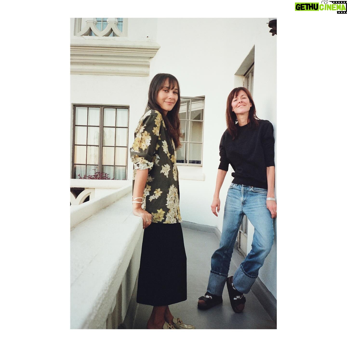 Rashida Jones Instagram - Thank you @leannefordinteriors for letting me be your @feelfree cover girl! You are the coolest and your magazine is filled with inspiration, gorgeous things and talented people.