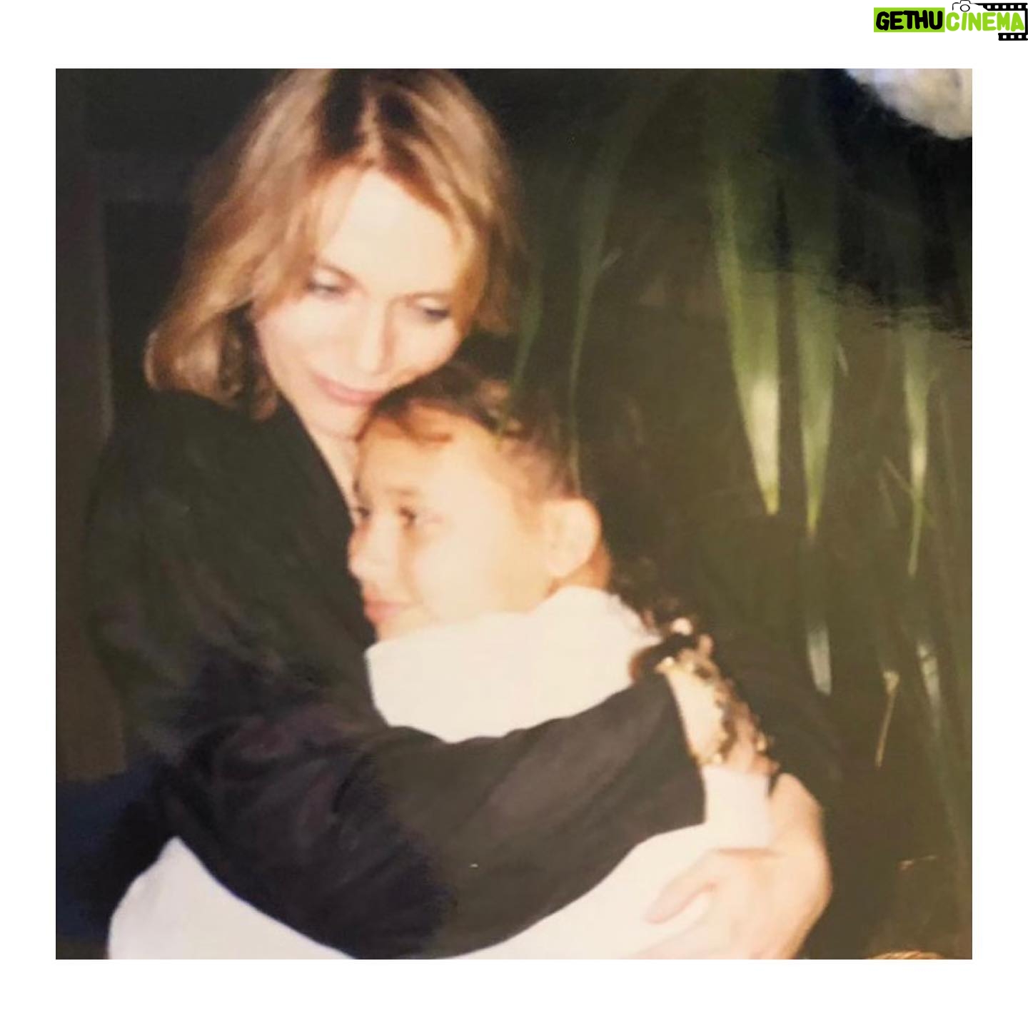 Rashida Jones Instagram - Happy Birthday to my mama, the most beautiful girl in the world, inside and out. You would have been 76. I miss you everyday.