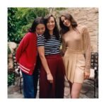 Rashida Jones Instagram - Nothing beats family time. All the Jones’ united in Tommy #TommyHilfiger #TommyFamily