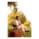 Rashida Jones Instagram - I’m so excited to share my second collection with @away. Perfect timing since we’re traveling *so much* these days. But there are pieces that can be used for every day life. And staycations totally count so pack up and get away if you can, even for a night. 😉 link in my Story.