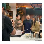 Rashida Jones Instagram – Wow, this was fun. Thanks @davidchang for getting me and @steveyeun a little drunk and a lot full with delicious food on @dinnertimelive. Watch it on @netflix cuz it’s live and anything can happen!!
