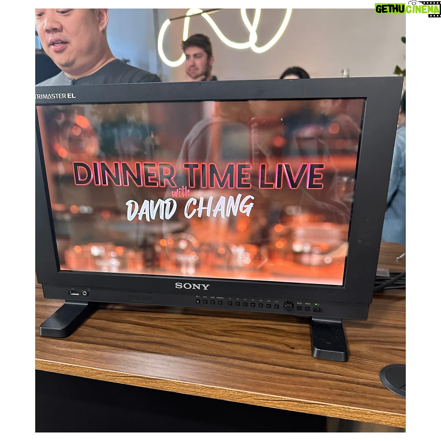 Rashida Jones Instagram - Wow, this was fun. Thanks @davidchang for getting me and @steveyeun a little drunk and a lot full with delicious food on @dinnertimelive. Watch it on @netflix cuz it’s live and anything can happen!!