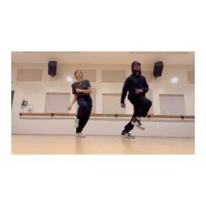 Rashida Jones Instagram - new year, new dance
