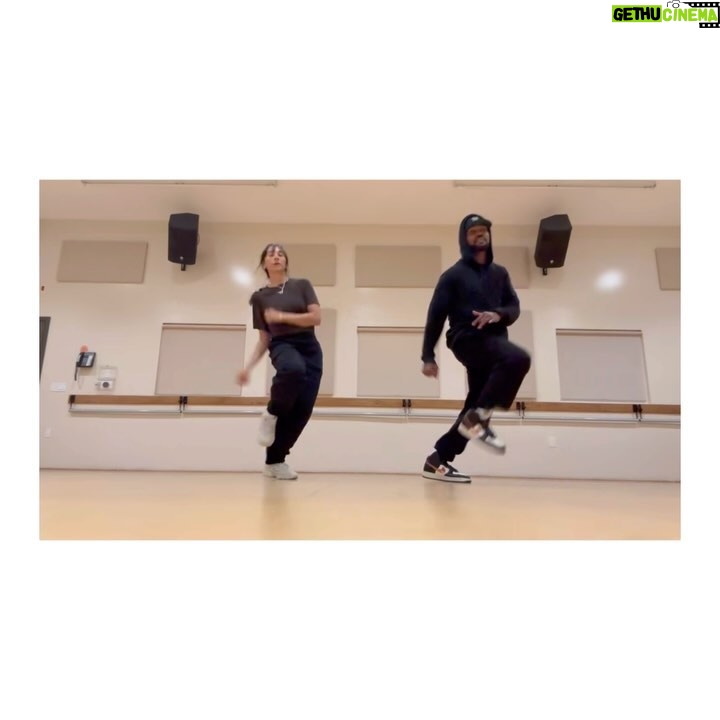 Rashida Jones - 60.1K Likes - new year, new dance