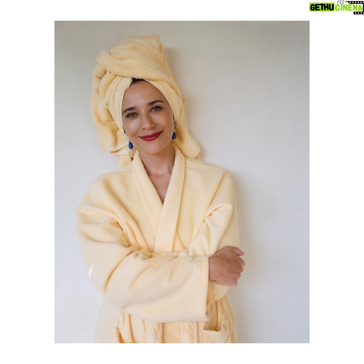Rashida Jones - 87.8K Likes - ⭐️
W VOLUME TWO 2021, THE DIRECTORS ISSUE
Directed by Sofia Coppola. Link in Story.
