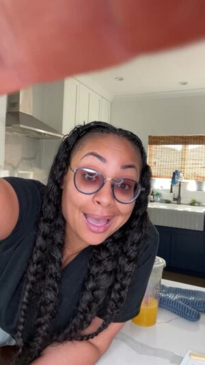 Raven-Symoné Instagram - Ain’t talkin bout nothin, but I’m having lobster for breakfast.