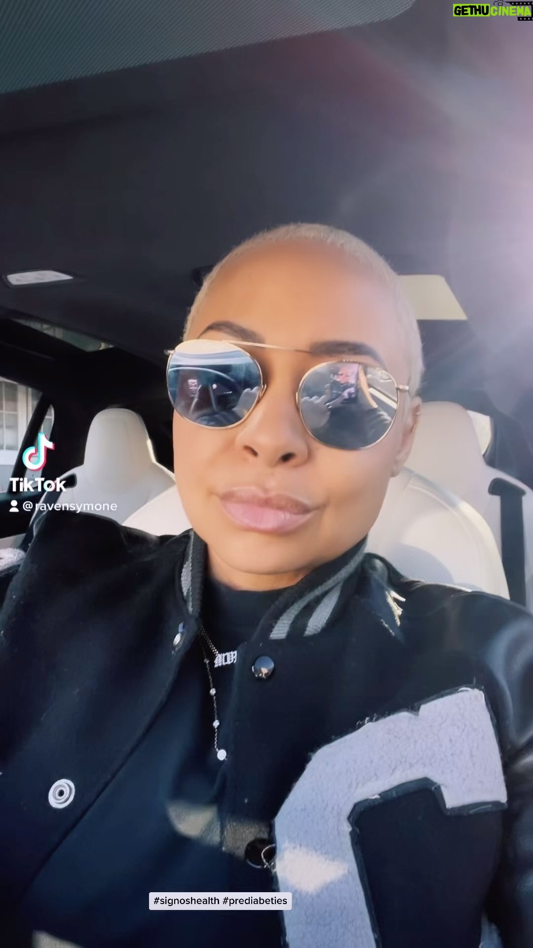 Raven-Symoné Instagram - @signoshealth lovin myself….. #signoshealth #love #prediabeties