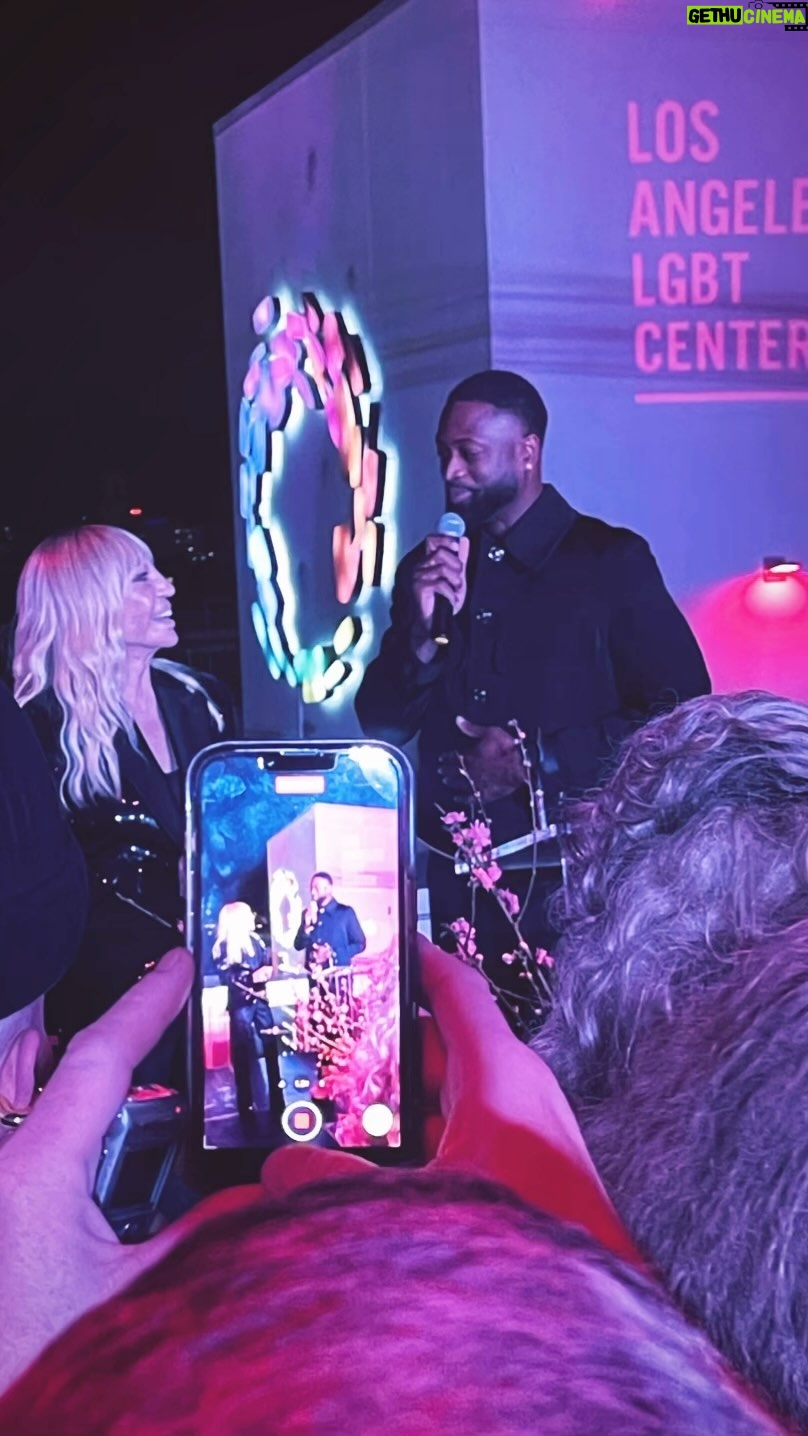 Raven-Symoné Instagram - @lalgbtcenter what a great night. Enjoyed it and made some new friends! Xx