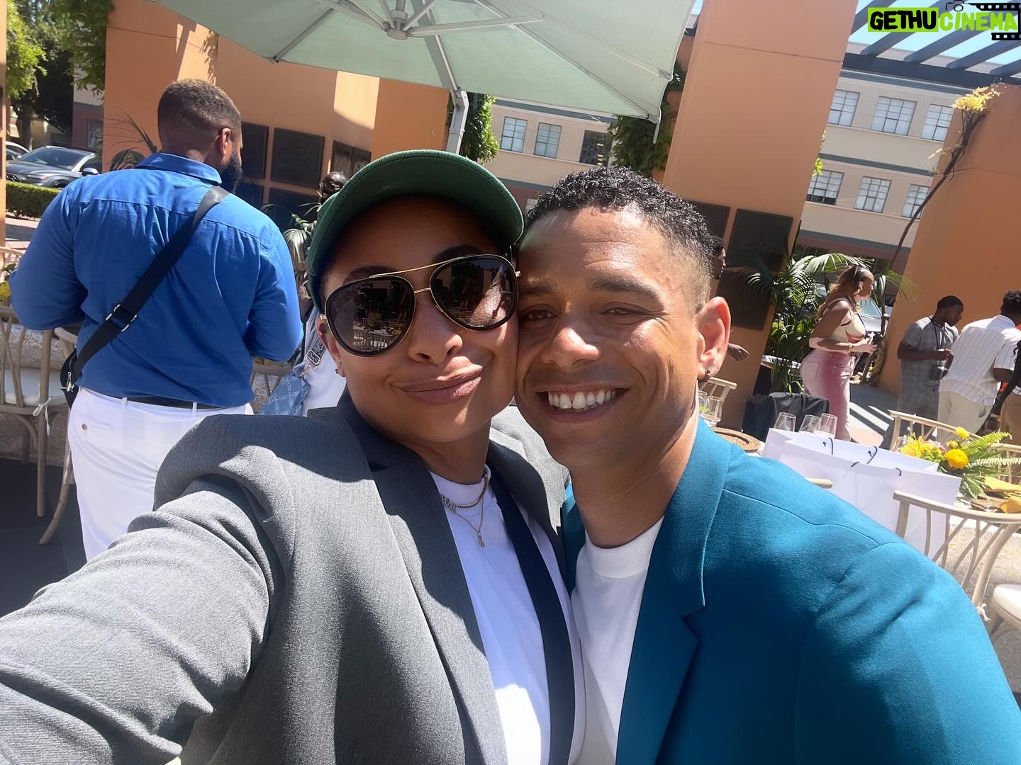 Raven-Symoné Instagram - Such a great day at the Disney lot @yvettenicolebrown and so many other amazing actors and content creators! Xx #disneypowerofjoy