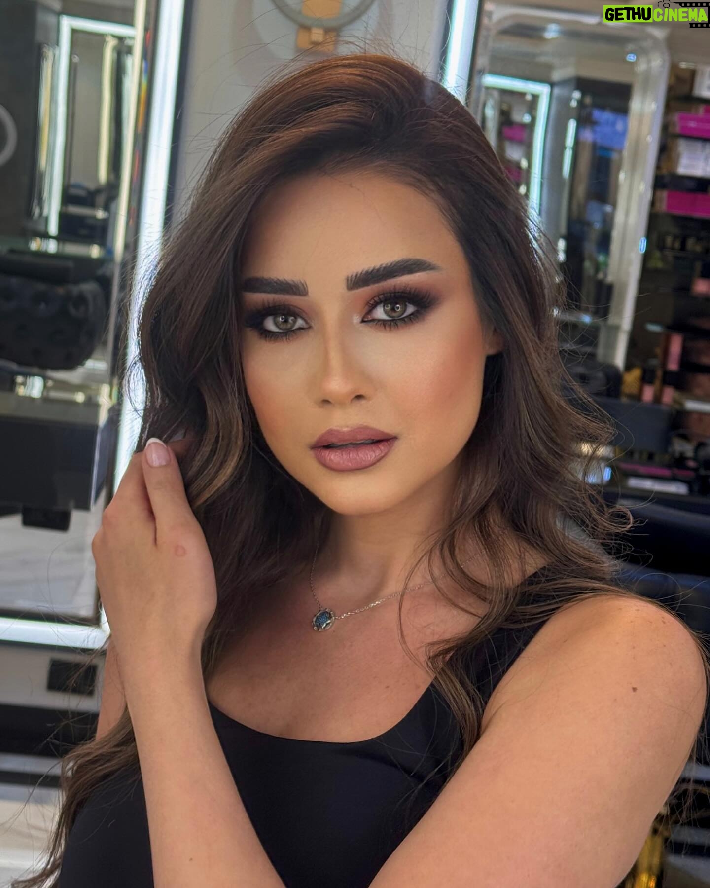 Rawaa El Saady - 22.4K Likes - ู
ูู ุงุจ : ูุณุงู
ุญุณููู ๐
ุงูููุงูุฉ ุงูุฌู
ููุฉ ุฑูุนุฉ ุงูุณุนุฏู โค๏ธ
#beautiful @rawaaalsaadii โค๏ธ
#makeupartist @wesaamhsseno ๐
@emelabeautycenter
#explorepage #explore
โโย #follow #like #love #instagood #photooftheday #followme #photography #likeforlikes #fashion #beautiful #me #instadaily #likes #smile #followforfollowback #instalike #myself #happy #f #followback #l #style #art #followers #likeforfollow #followforfollowback