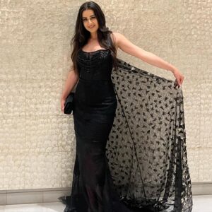 Rawaa El Saady Instagram - حفل الختام ❤️❤️ #المهرجان_العربي_للإذاعة_و_التلفزيون #تونس #سوريا 👗 @hanimuhannadcouture 💄 @hanen_coif