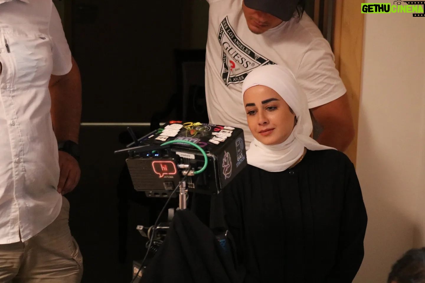 Rawaa El Saady Instagram - #من_شارع_الهرم_إلى الشراكة الحقيقة وقت يكون الكل عم يشتغل من قلبه ليقدم عمل جميل وواقعي وقريب للقلب شكراا لكل الفنانين النجمة #هدى_حسين الشغل معك كان مميز وفيه نكهة خاصة الأساتذة #خالد_البريكي #احمد_ايراج #ناصر_الدوسري وبالأخص #محمد_الرمضان و#مرام كان من الممتع الشغل معكم كنتم شركة حقيقين والفنيين يلي تعبوا معنا❤ فرحت فيكم واستمتعت بالشغل معكم شكرا استاذ #بلال_داياني #أحمد_حربة #يزن_شربتجي #طارق_رزق في كتير أشخاص خلف الكواليس ساعدوا على نجاح العمل شكراااا للكل ❤ @jamal_sanan @bilaldayani @almuthana_subh @mohd_alramadan @hudahussain @ahmad_iraj @marambloushi @khaledalburaiki @nasseraldossri @yazan_ch @eaglefilmsprod #syria #dubai #abudhabi #alkuwait #mbc1 #شاهدvip