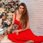 Rayanne Morais Instagram - Meu maior presente de Natal 🎄 Minha vida, meu grande amor, meu companheiro, minha maior benção, minha melhor escolha @victorpecoraro Maridooooooooooooo… Para sempre te amarei 🫶🏻 Obrigada por ser tanto, por ser perfeito!!! P.s: Para os meus bebês 🐶🐶 Minhas riquezas, anjinhos, mimos do Senhor na minha vida. #Natal #grandeamor #minhavida #maiorpresentequedeusmedeu 📷 @jessicalimafotografia