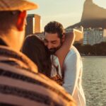 Rayanne Morais Instagram - Foi dado o start para o início de uma nova jornada juntos. Veio a surpresa de um desejo que pulsava no meu coração, nos nossos corações, de viver uma vida inteira ao seu lado até Jesus voltar, ( Obs: e nos encontramos na eternidade) como sua fiel companheira, amiga, amor, vida e agora NOIVA. SIM, ESTOU NOIVAAAAA!!! Vivendo o extraordinário de Deus nas nossas vidas. Pois Ele é fiel e os seus planos são muito maiores e melhores que os nossos. Hoje comtemplados com o nosso amor a certeza que o Senhor sempre esteve cuidando de tudo!!! Hoje vivemos as promessas Dele, não mais as nossas, mais a Dele!!! Te amo e sempre te amarei até Jesus voltar!!! Rayanne Morais Quando olho nos seus olhos, vejo o reflexo de um amor puro e verdadeiro. Sua presença preenche cada espaço vazio e confuso dentro de mim. Cada abraço e beijo seu é um abraço na minha alma. Você me acalma e me traz motivação para ser uma pessoa melhor a cada dia. Cada momento ao seu lado é mágico, como se o universo conspirasse a nosso favor. Seu sorriso ilumina meu caminho e faz com que todos os problemas se dissolvam em segundos. Nosso amor é como uma chama eterna, que aquece e ilumina nossos corações. Te amo e sempre amarei até Jesus voltar! Victor Pecoraro Obrigado a todos que fizeram esse dia ser o mais especial das nossas vidas. Amamos vocês!!! Filmaker @antoniobier Foto @jessicalimafotografia @leonardoagues Produção @jkproducoesbr @julianakelling Locação @marinapasseiosrj Músico @vanemersonsax Joia @lavoro_arte_em_ouro Look @santhamodaoficial @adlifestyle_oficial